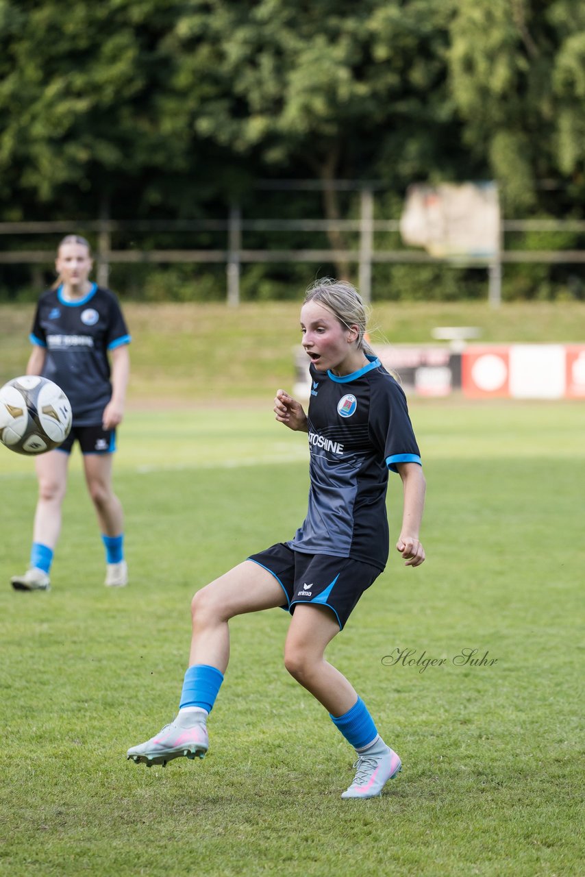 Bild 146 - Loewinnen Cup